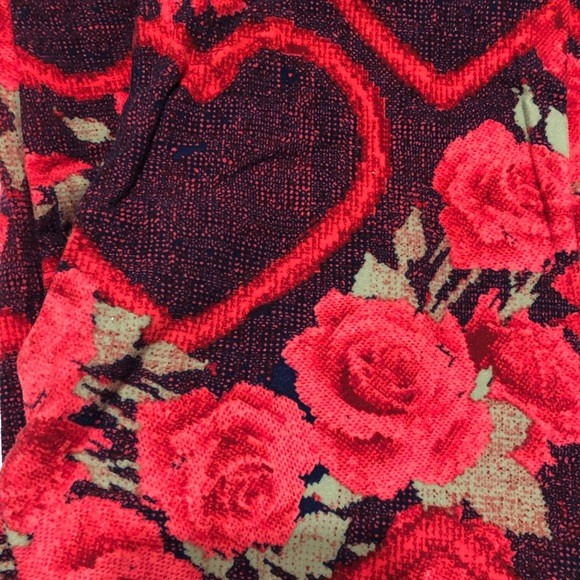 LulaRoe Valentine Leggings - Picture 2 of 2